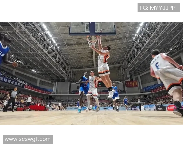 卡姆雷迪什的篮球之路：从新秀到明星的成长历程与挑战