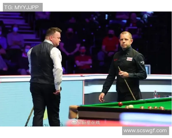 墨菲与霍金斯的智慧较量探讨科学与命运的交织关系 墨菲与霍金斯的智慧较量探讨科学与命运的交织关系