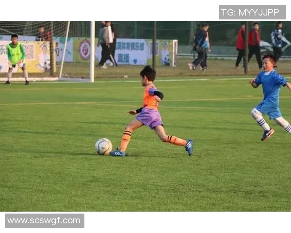 日本与澳洲U16青少年足球对决精彩回顾与赛后分析 日本与澳洲U16青少年足球对决精彩回顾与赛后分析