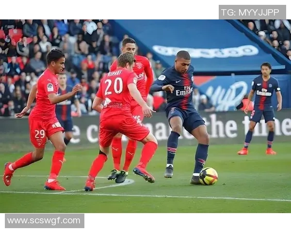 斯特拉斯堡对阵里尔精彩直播全程回顾与赛后分析 斯特拉斯堡对阵里尔精彩直播全程回顾与赛后分析